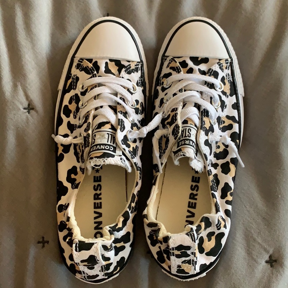 Cheetah print women’s converse size 7